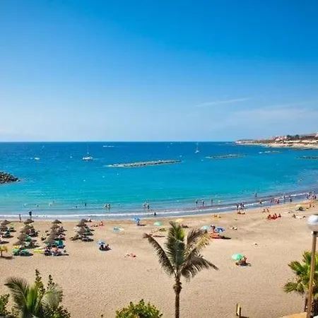 Daire Amazing 3 Bedroom On The First Line Of The Americas Beach, Air Conditioner And Terrace Ocean View *